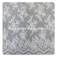 Porcellana Vestito da sposa orlato smerlato floreale dal pizzo di Chantilly dell'avorio del nylon di 100% su misura fornitore