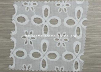Porcellana Tessuto del pizzo del ricamo della disposizione del pizzo riunito occhiello elastico decorativo su ordinazione fornitore