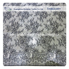 Porcellana Tessuto floreale del pizzo di allungamento del pizzo di 100% del tessuto di modo del vestito da sposa di nylon dagli indumenti fornitore