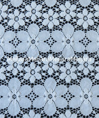 Porcellana Disposizione floreale blu elastica del tessuto del pizzo dell'elastam di nylon per signora Garment fornitore