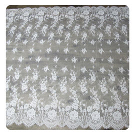 Il tessuto di tintura amichevole eco- del pizzo di Chantilly del vestito da sposa, avorio ha ripetuto floreale fornitore