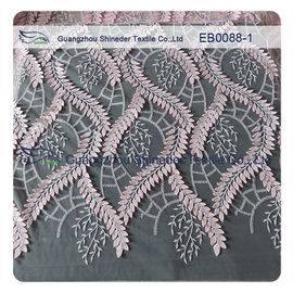 cotone del nylon 30% del tessuto 70% del pizzo ricamato larghezza di 130CM per il vestito da sposa fornitore