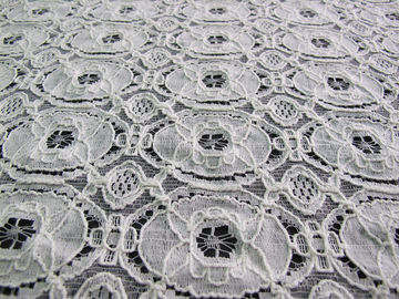 Tessuto di nylon del pizzo del cotone Strizzacervelli-Resistente, tessuto geometrico CY-LW0154 del fiore fornitore