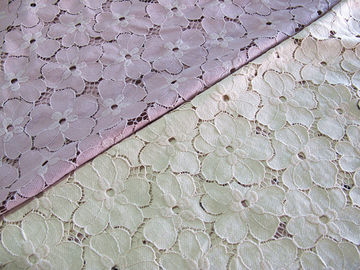 Tessuto di nylon del pizzo del cotone pesante floreale/tessuto bianco SYD-0005 del pizzo di allungamento fornitore
