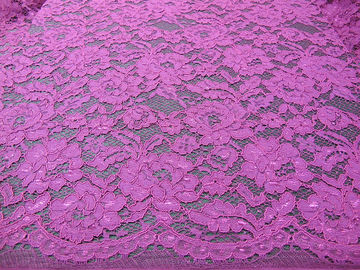 La porpora elegante lavora all'uncinetto il materiale di nylon del rayon del tessuto del pizzo del fiore per l'indumento fornitore