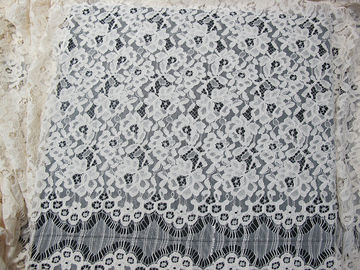 Rayon floreale del tessuto legato con corde del pizzo del ciglio materiale pesante bianco del pizzo/di nylon fornitore