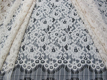 Rayon floreale del tessuto legato con corde del pizzo del ciglio materiale pesante bianco del pizzo/di nylon fornitore