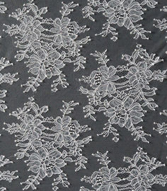 progettazione di nylon del fiore bianco del tessuto del pizzo di larghezza di 150cm per il vestito fornitore