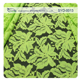 Tessuto di nylon del pizzo del cavo del cotone verde e nero per signora Garment, modello della foglia fornitore