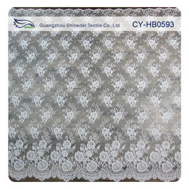 Tessuto di nylon per i vestiti da sposa, tessuto floreale smerlato del pizzo di Chantily del pizzo fornitore