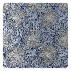 Tessuto floreale blu del pizzo della guipure di Chantilly del fiore bianco dell'oro di modo fornitore